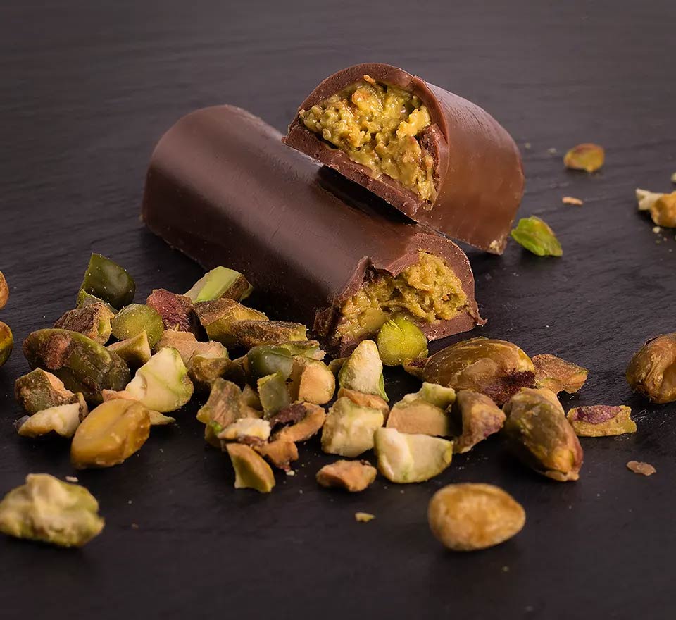 Dubai Chocolate Pistachio Kunafa Praline 35g I MADE IN DUBAI - Image 2
