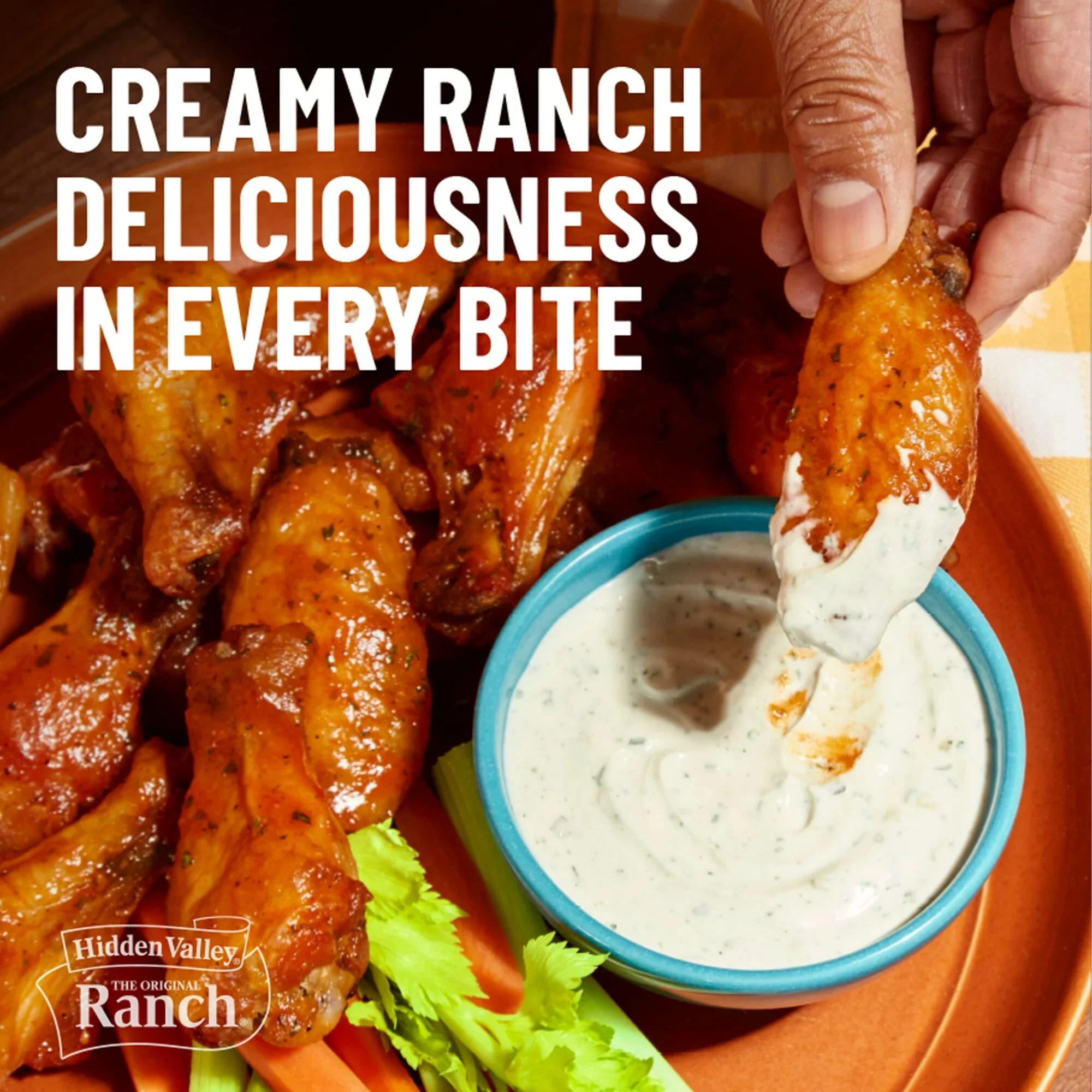 Hidden Valley Gluten Free Original Ranch Salad Dressing and Topping 24oz (709ml) - Image 3
