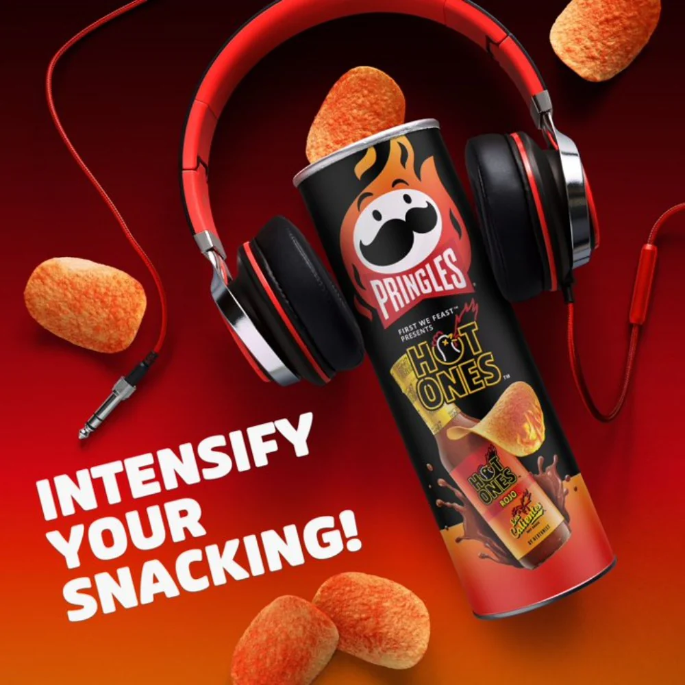 Pringles Hot Ones Los Calientes Rojo Potato Crisps Chips 5.5oz (156g) - Image 5